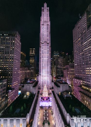 Le 30 Rock abrite l'observatoire Top of the Rock. 