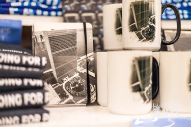 Boutique de souvenirs au coeur des Nations Unies - New York