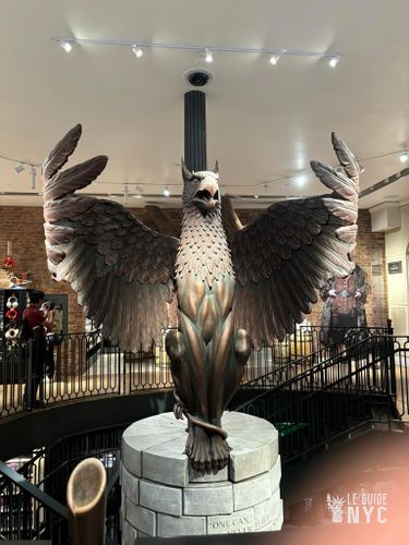 Griffon géant Boutique Harry Potter New York