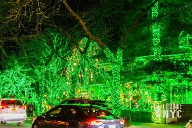 Des déco extravagantes à Dyker Heights. Crédit : GetYourGuide